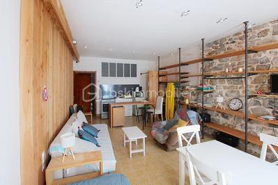 Demeure - 250 m² - 7 pièces