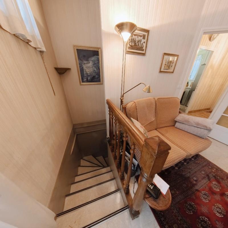 Maison - 90 m² - 5 pièces