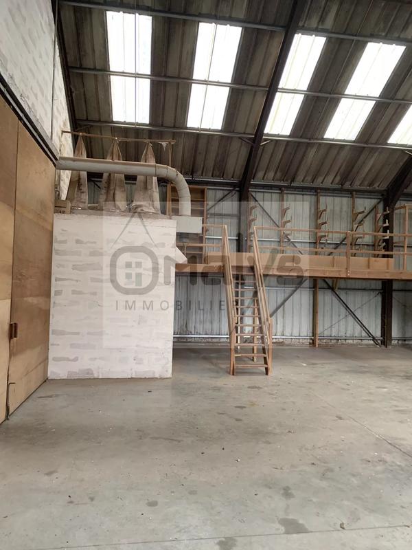 Local commercial - 778 m²