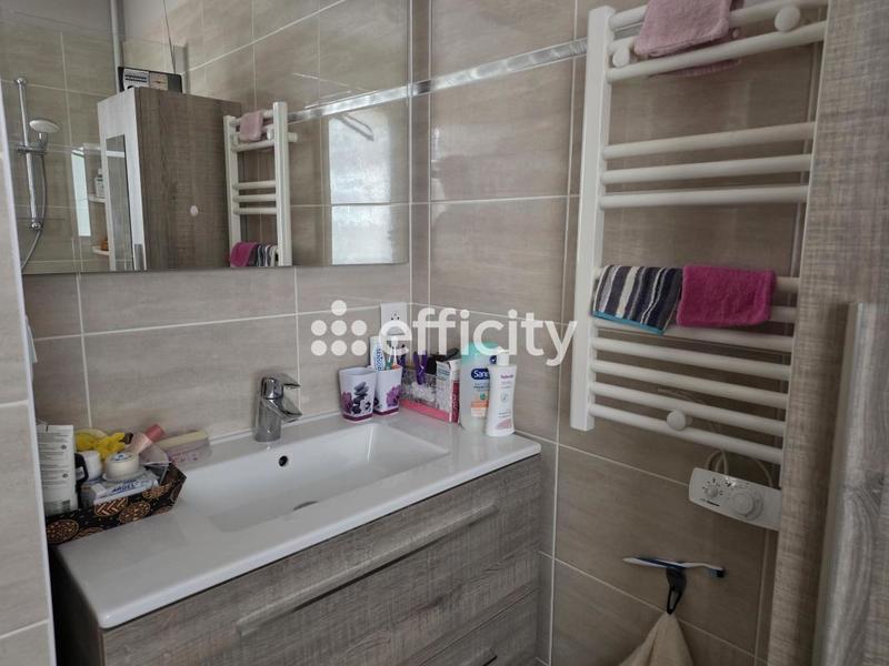 Maison - 88 m² - 4 pièces