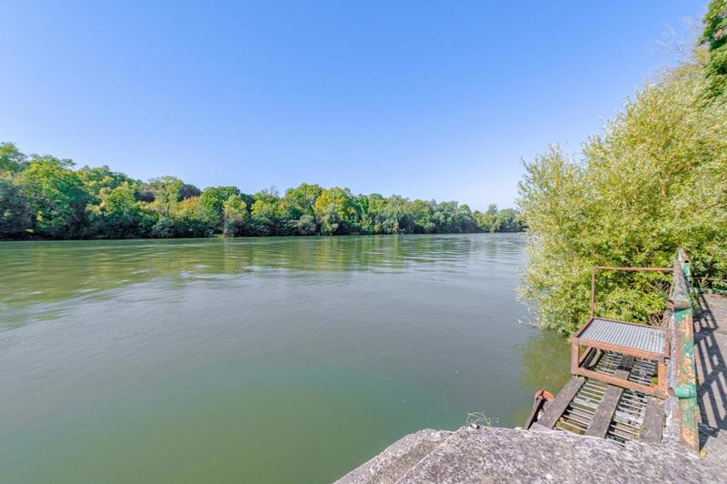 Propriété - 800 m² - 10 pièces