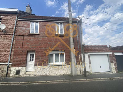 Maison - 85 m² - 4 pièces