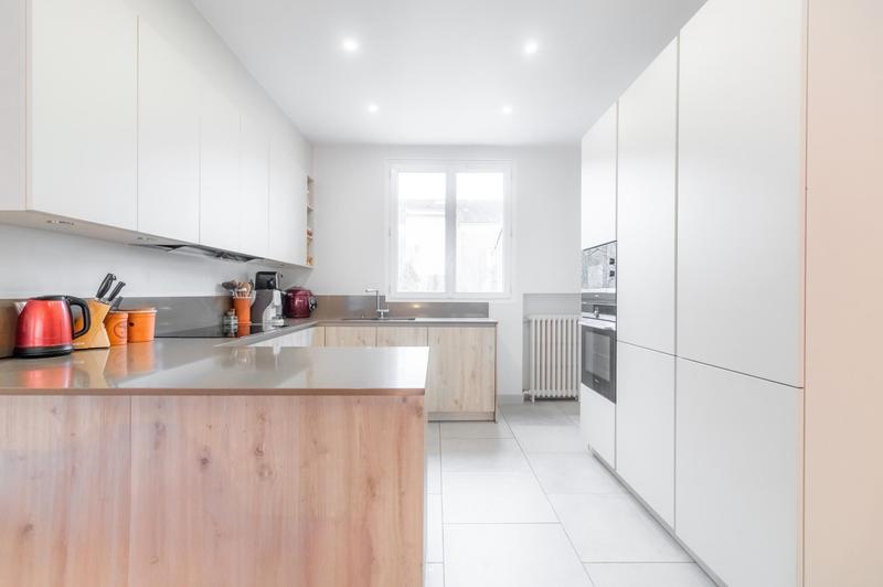 Maison - 188 m² - 8 pièces