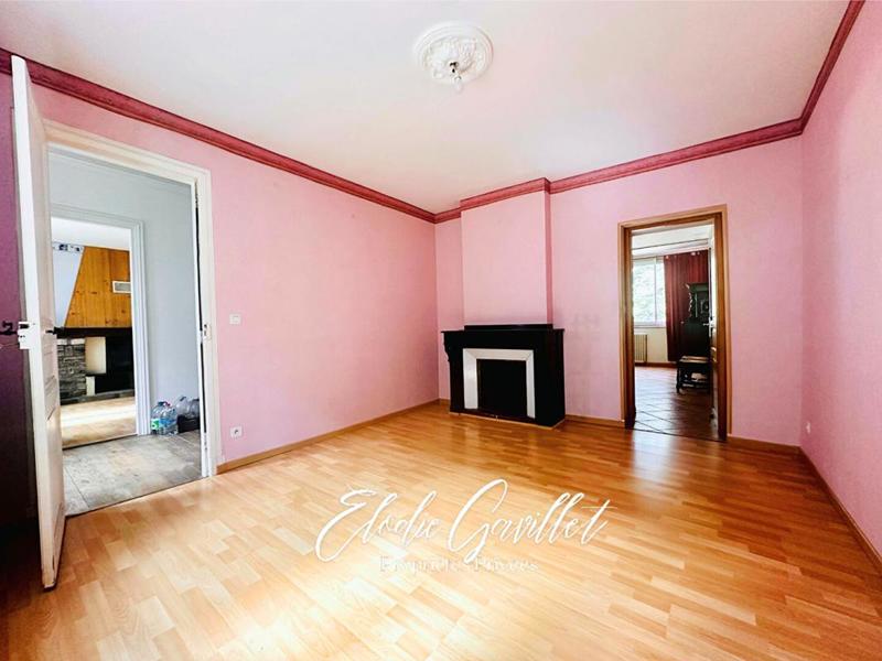 Maison - 304 m² - 11 pièces