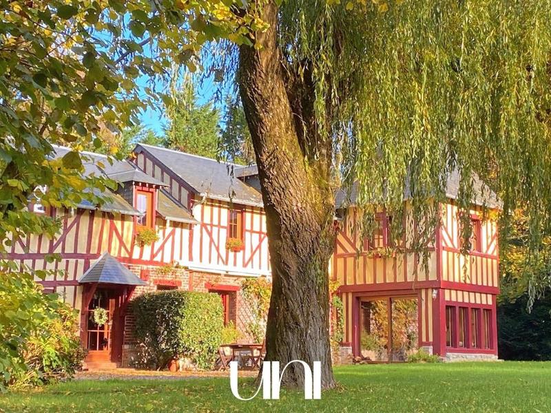 Maison - 291 m² - 14 pièces