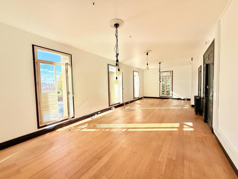 Bureau - 500 m² - 16 pièces