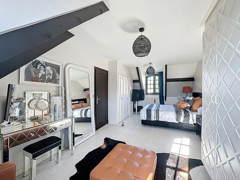 Maison - 162 m² - 6 pièces