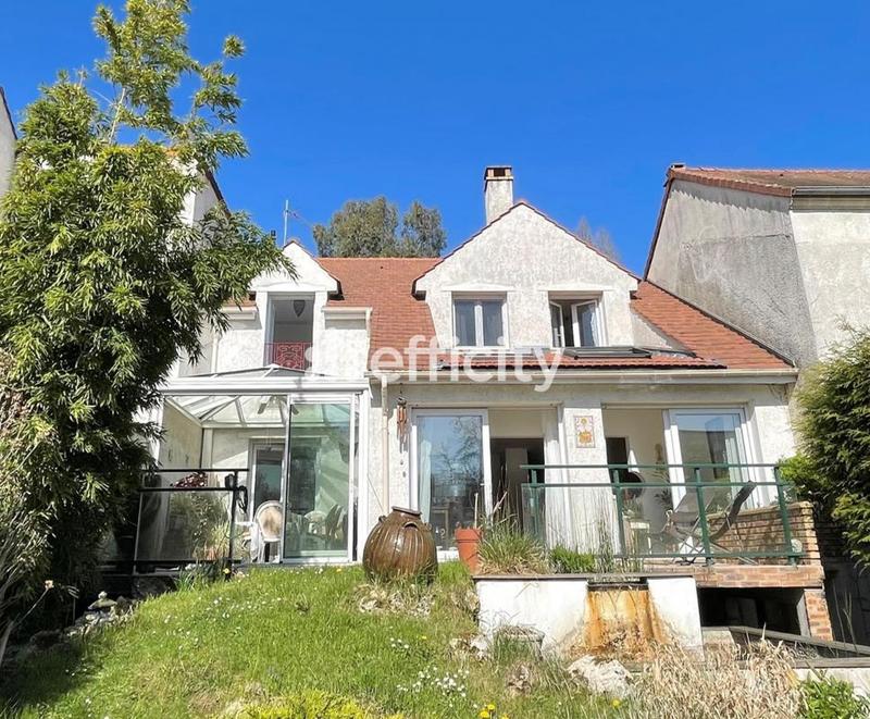 Maison - 175 m² - 8 pièces