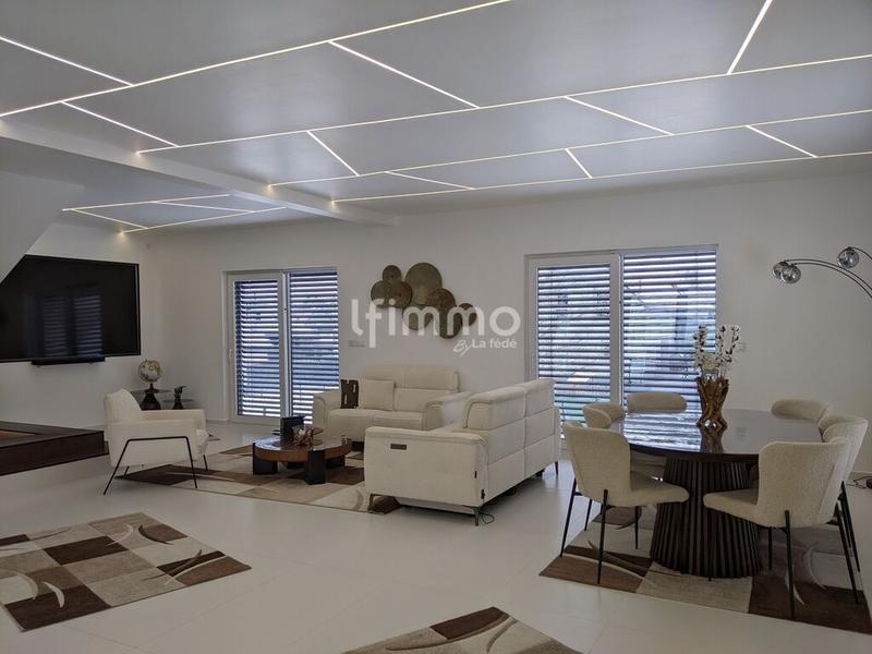 Maison - 165 m² - 5 pièces