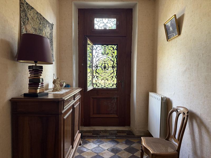 Maison - 338 m² - 11 pièces