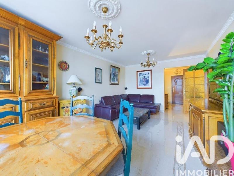 Appartement - 97 m² - 5 pièces