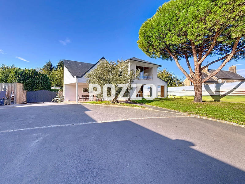 Maison - 158 m² - 6 pièces