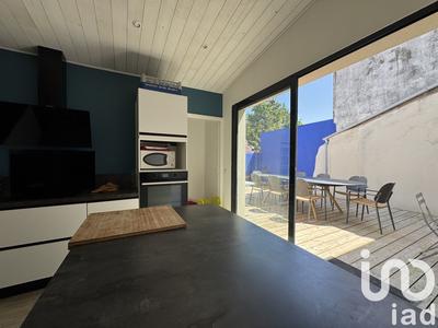 Maison - 100 m² - 4 pièces