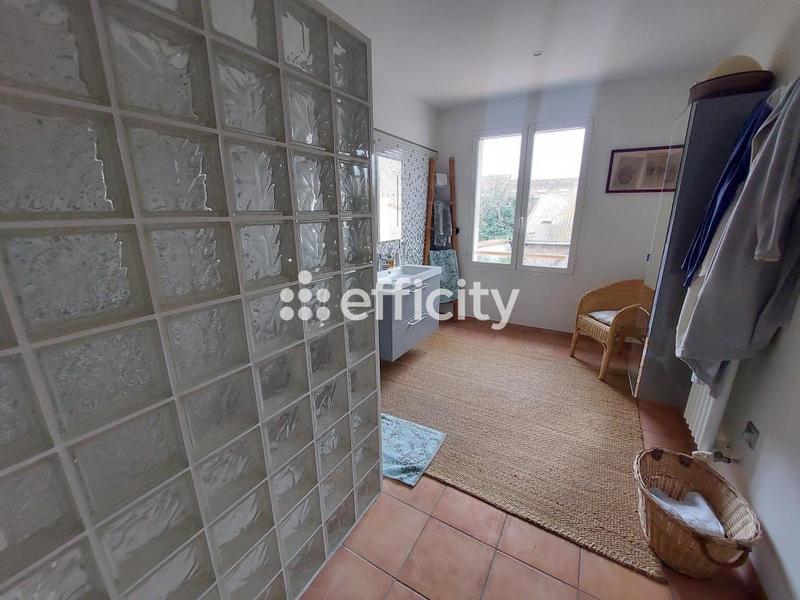 Maison - 244 m² - 7 pièces