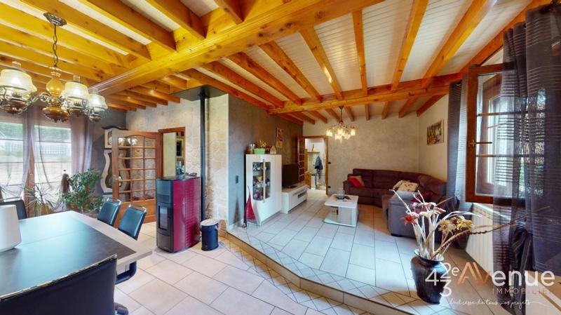 Maison - 156 m² - 9 pièces