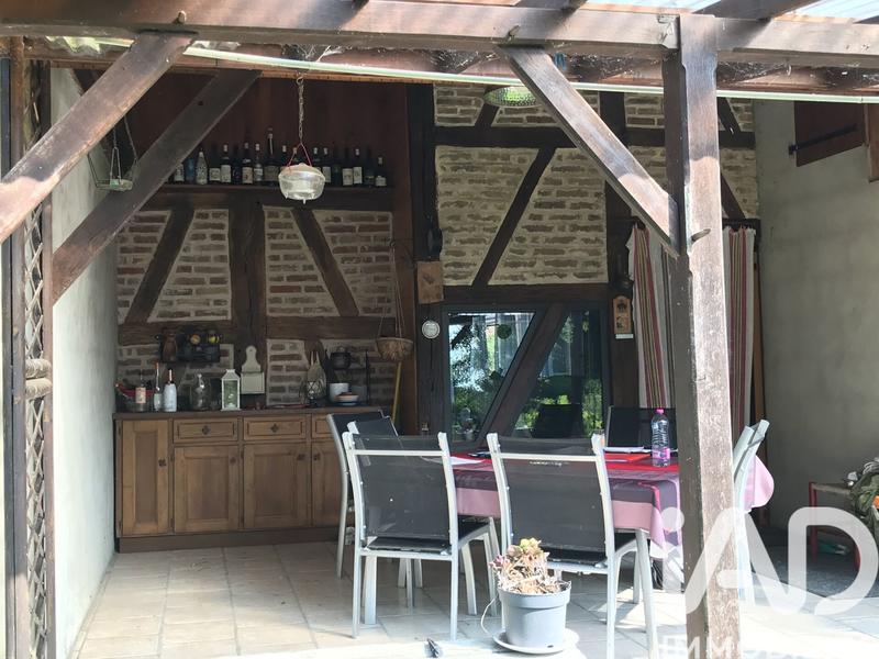 Maison - 220 m² - 8 pièces