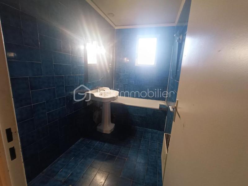 Maison traditionnelle - 90 m² - 4 pièces