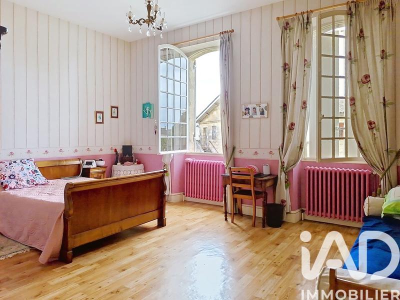 Maison de ville - 346 m² - 10 pièces