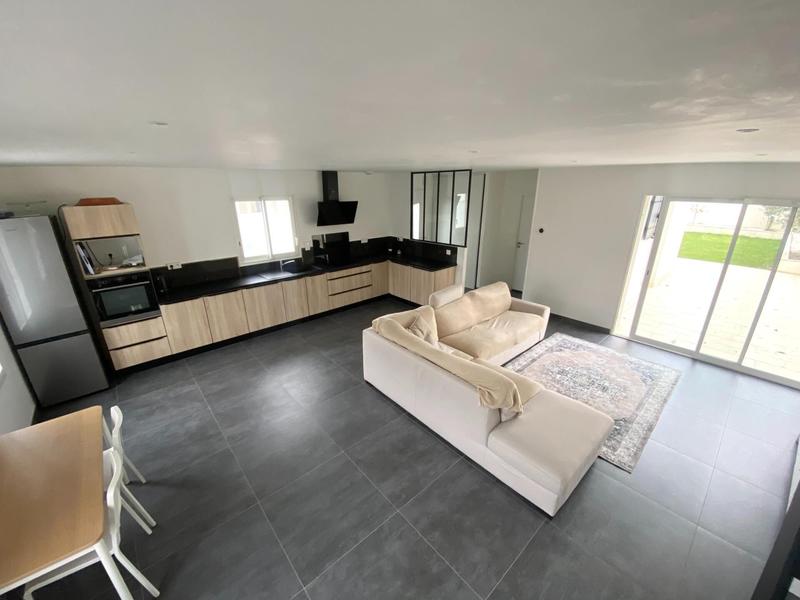 Maison - 102 m² - 4 pièces