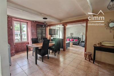 Maison - 151 m² - 5 pièces