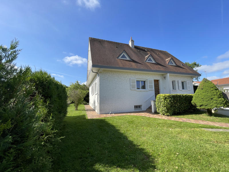 Maison - 183 m² - 7 pièces