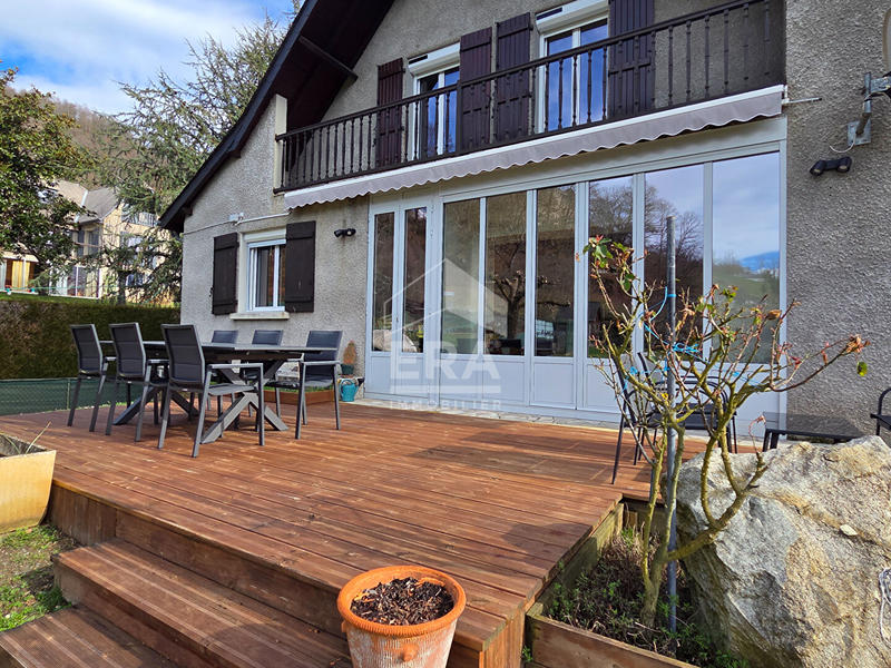 Maison - 301 m² - 12 pièces