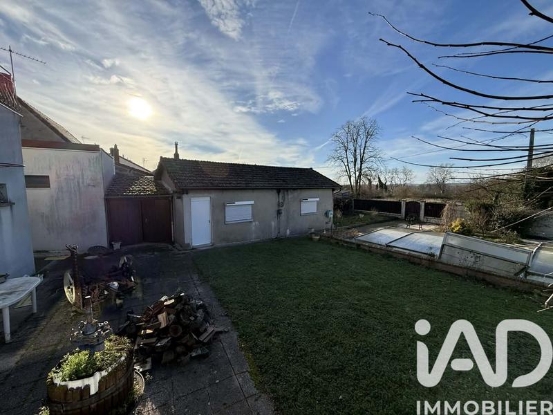 Maison - 208 m² - 9 pièces