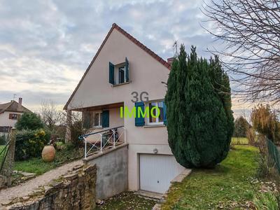 Maison - 153 m² - 5 pièces