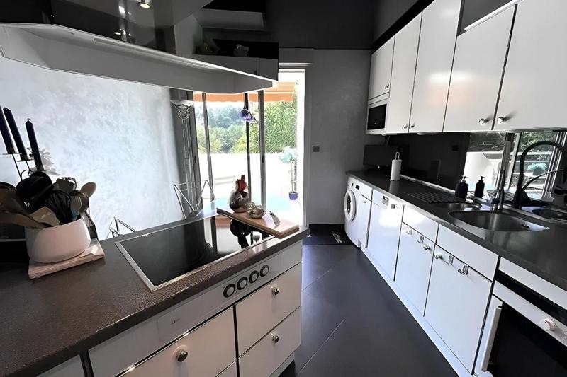 Appartement - 109 m² - 4 pièces