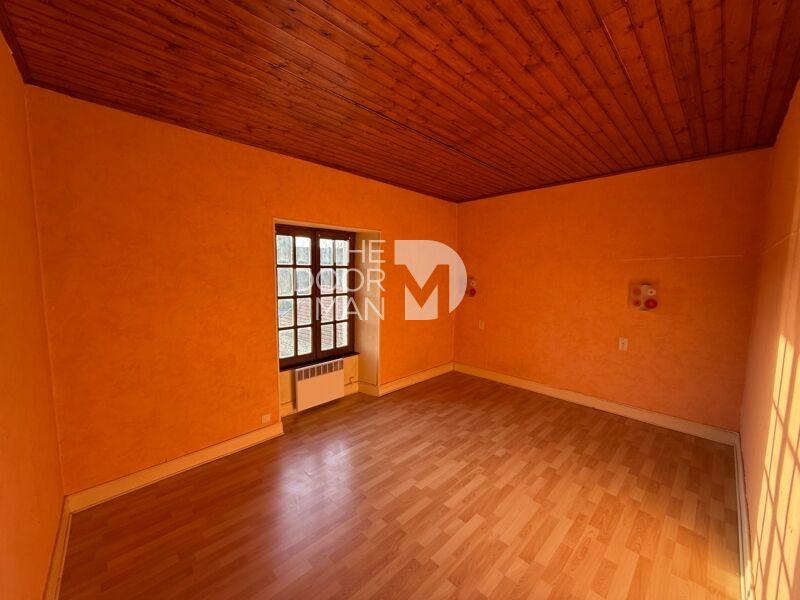 Maison - 244 m² - 6 pièces