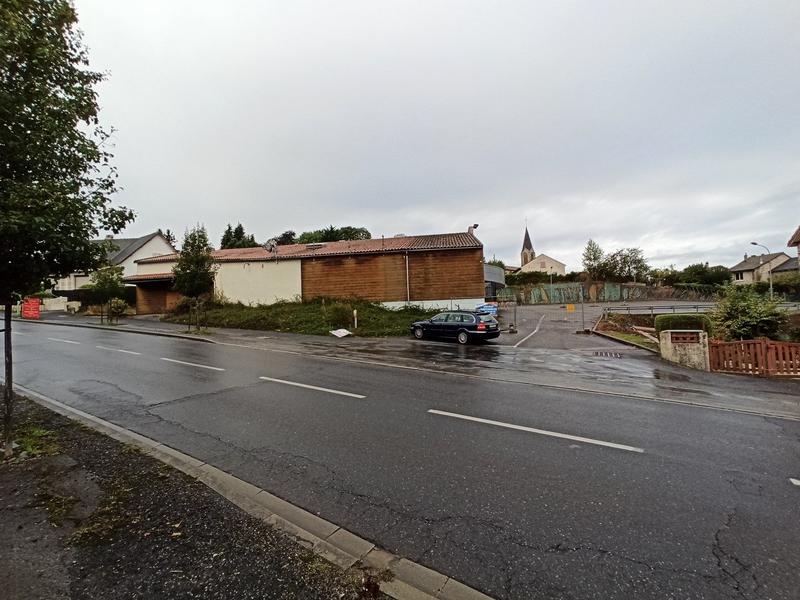 Local commercial - 1 650 m²