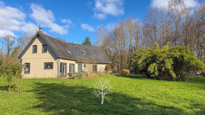 Maison - 140 m² - 6 pièces