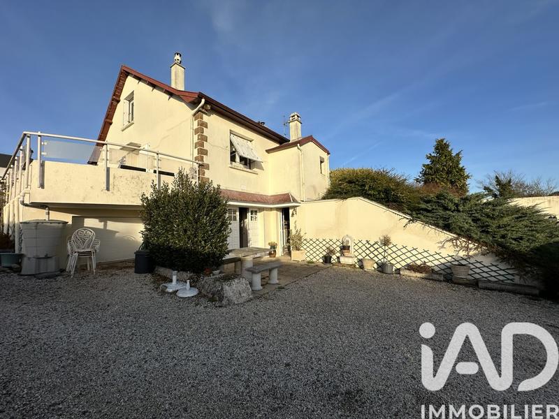 Maison - 180 m² - 6 pièces