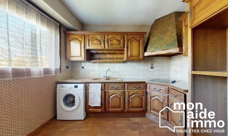 Maison - 90 m² - 5 pièces