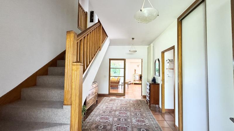 Maison d'architecte - 212 m² - 8 pièces