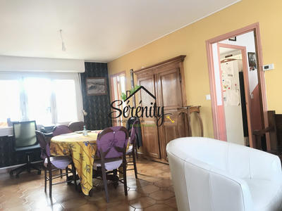 Maison - 90 m² - 6 pièces