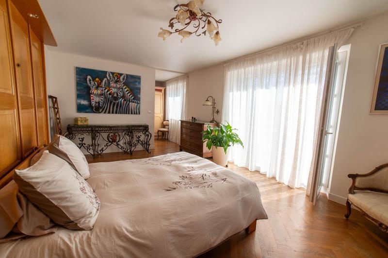 Propriété - 272 m² - 7 pièces