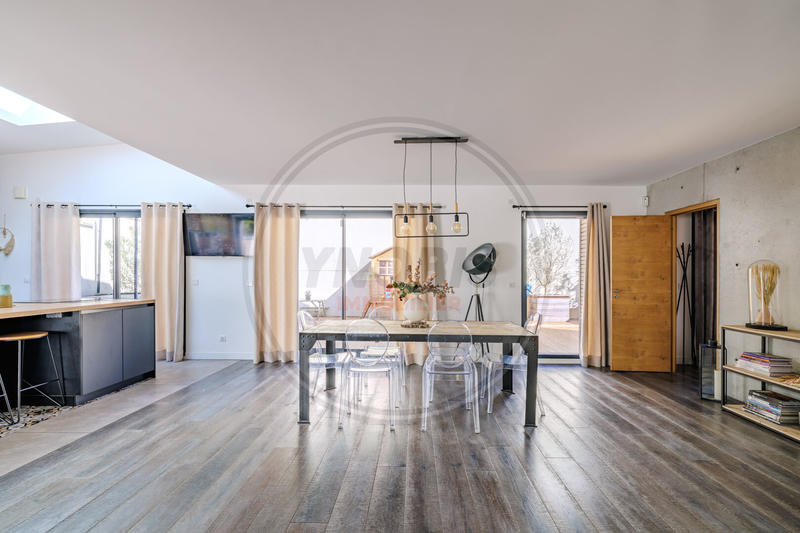 Maison - 161 m² - 6 pièces