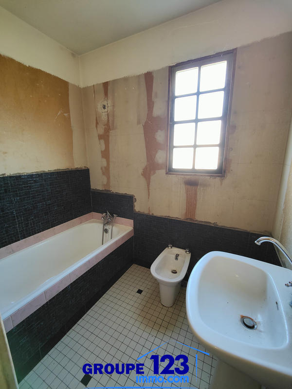 Maison - 88 m² - 4 pièces