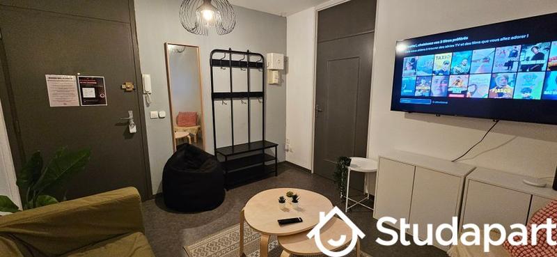 Chambre - 11 m² - 1 pièce