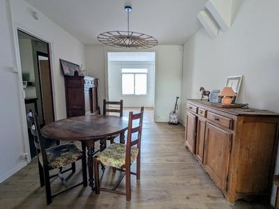 Maison - 135 m² - 6 pièces