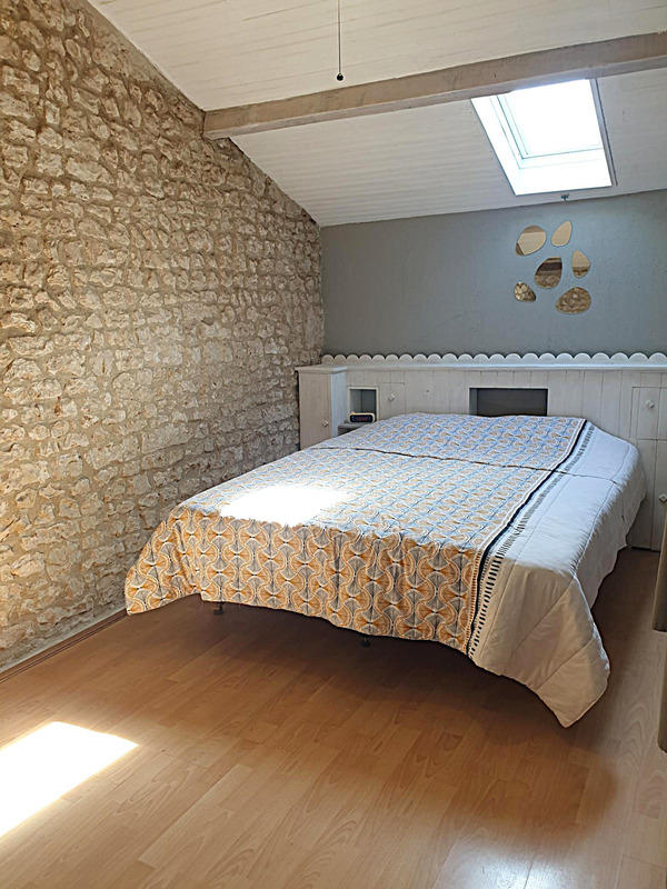 Maison en pierre - 145 m² - 6 pièces