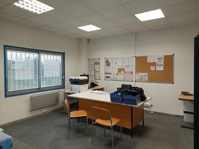 Local commercial - 500 m² - 2 pièces