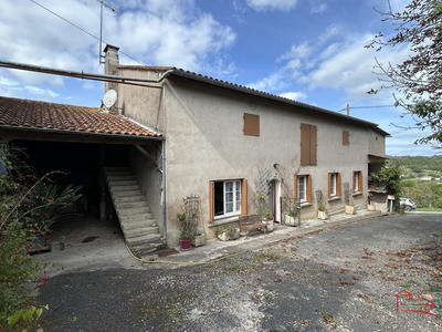 Maison ancienne - 186 m² - 8 pièces