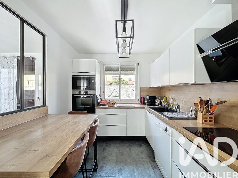 Maison - 105 m² - 5 pièces