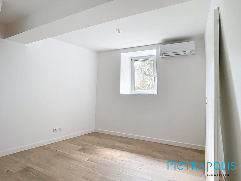 Appartement - 95 m² - 5 pièces