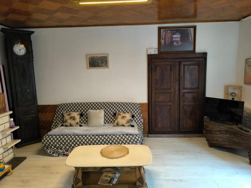 Maison - 212 m² - 10 pièces