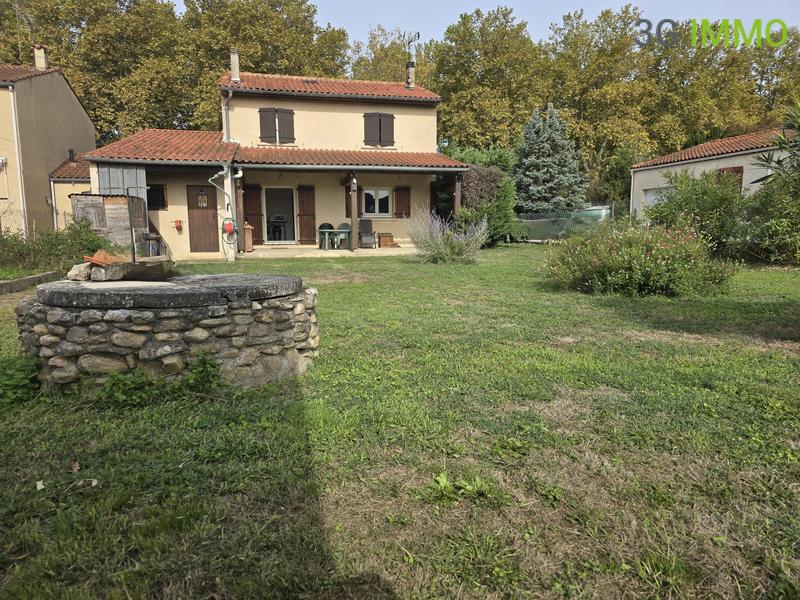 Maison - 90 m² - 4 pièces