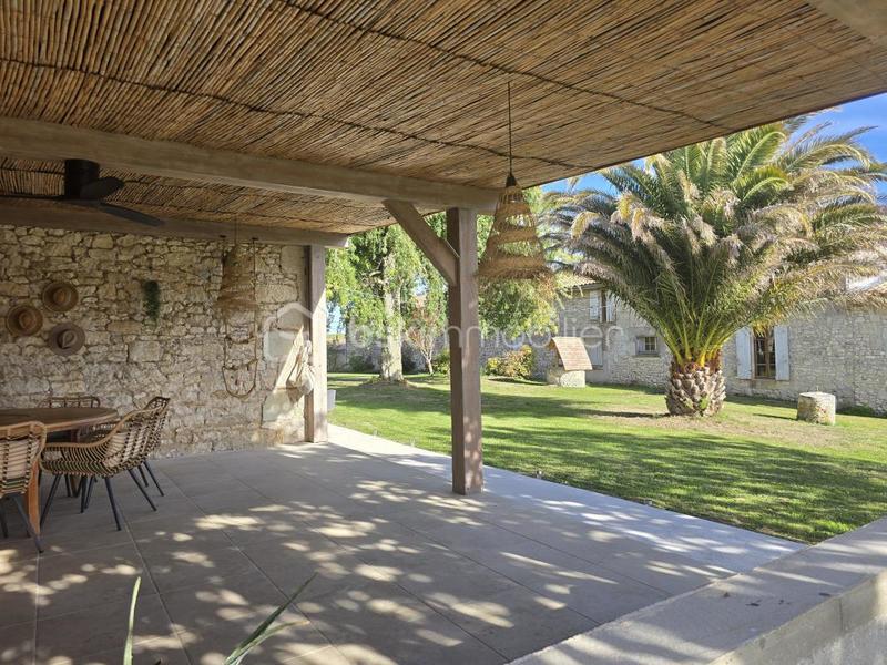 Corps de ferme - 200 m² - 7 pièces