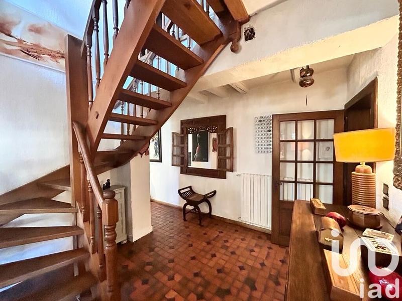 Maison - 213 m² - 7 pièces